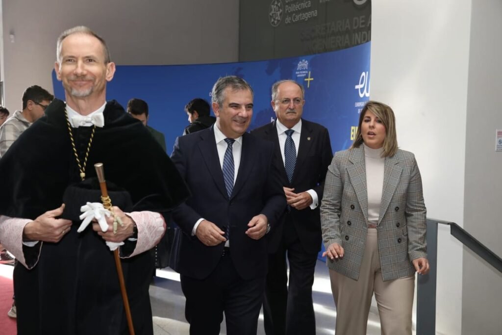 El-Ayuntamiento-fomenta-la-renovacion-urbana-y-vivienda-con-catedra.jpg