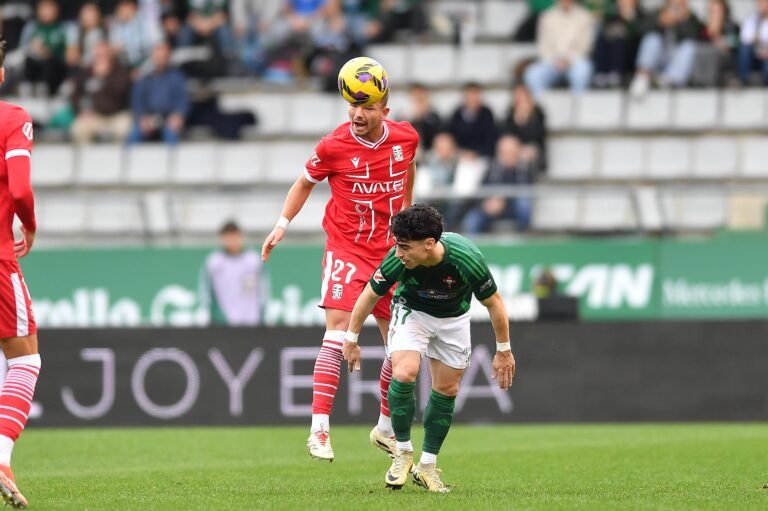 Empate-sin-goles-en-A-Malata-entre-FC-Cartagena-y.jpeg
