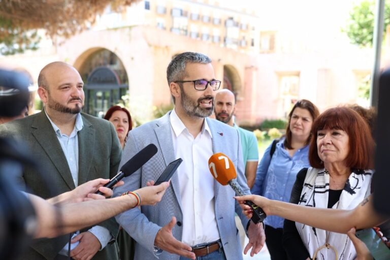 El-PP-de-Valencia-detiene-obras-esenciales-para-traer-agua.jpg