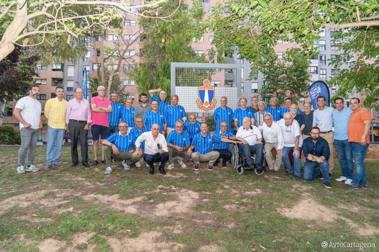 Homenaje al Club Deportivo Naval