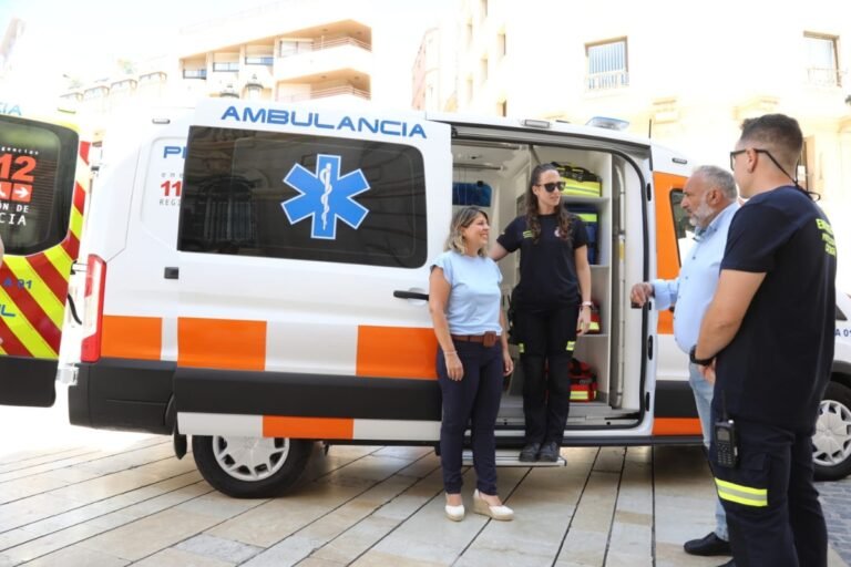 El-Ayuntamiento-de-Cartagena-adquiere-su-primera-ambulancia-en-propiedad.jpg