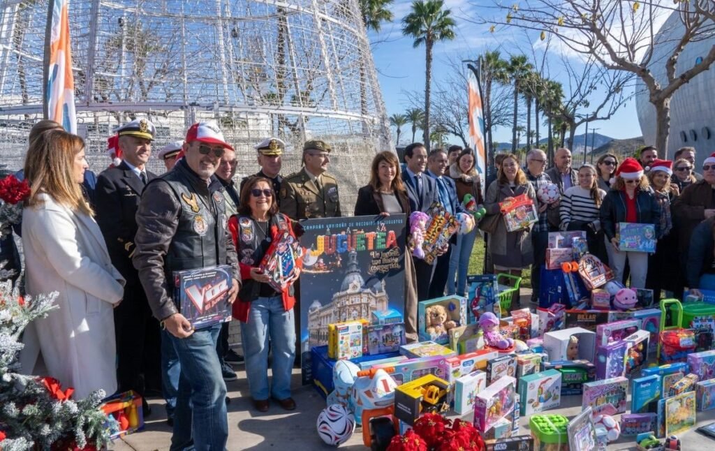 El-Ayuntamiento-de-Cartagena-recolecta-mas-de-3000-juguetes-con.jpg