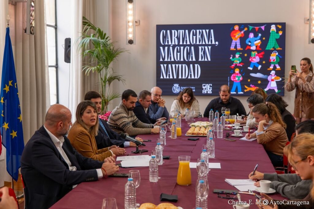 La-alcaldesa-impulsa-mas-formacion-y-apoyo-a-empresas-tras.jpg