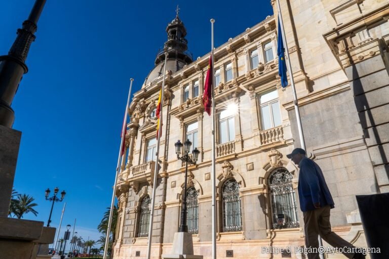 El-Ayuntamiento-de-Cartagena-se-une-al-luto-oficial-por.jpg