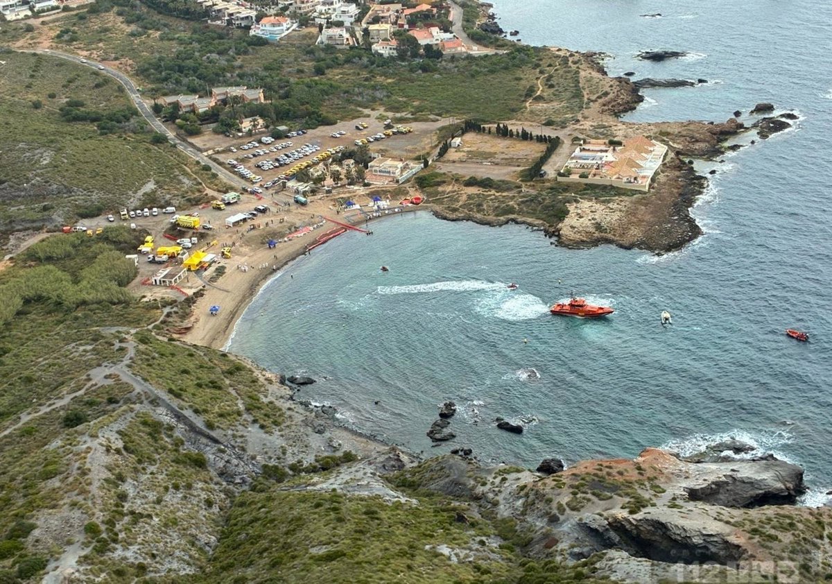 El-Miteco-realiza-simulacro-de-contaminacion-en-Cartagena-con-efectivos.jpg