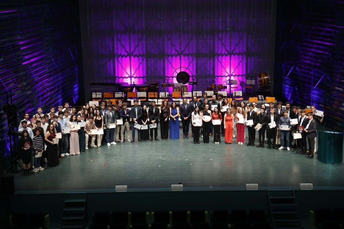 Gala-de-Clausura-y-Entrega-de-Premios-en-El-Batel.jpg